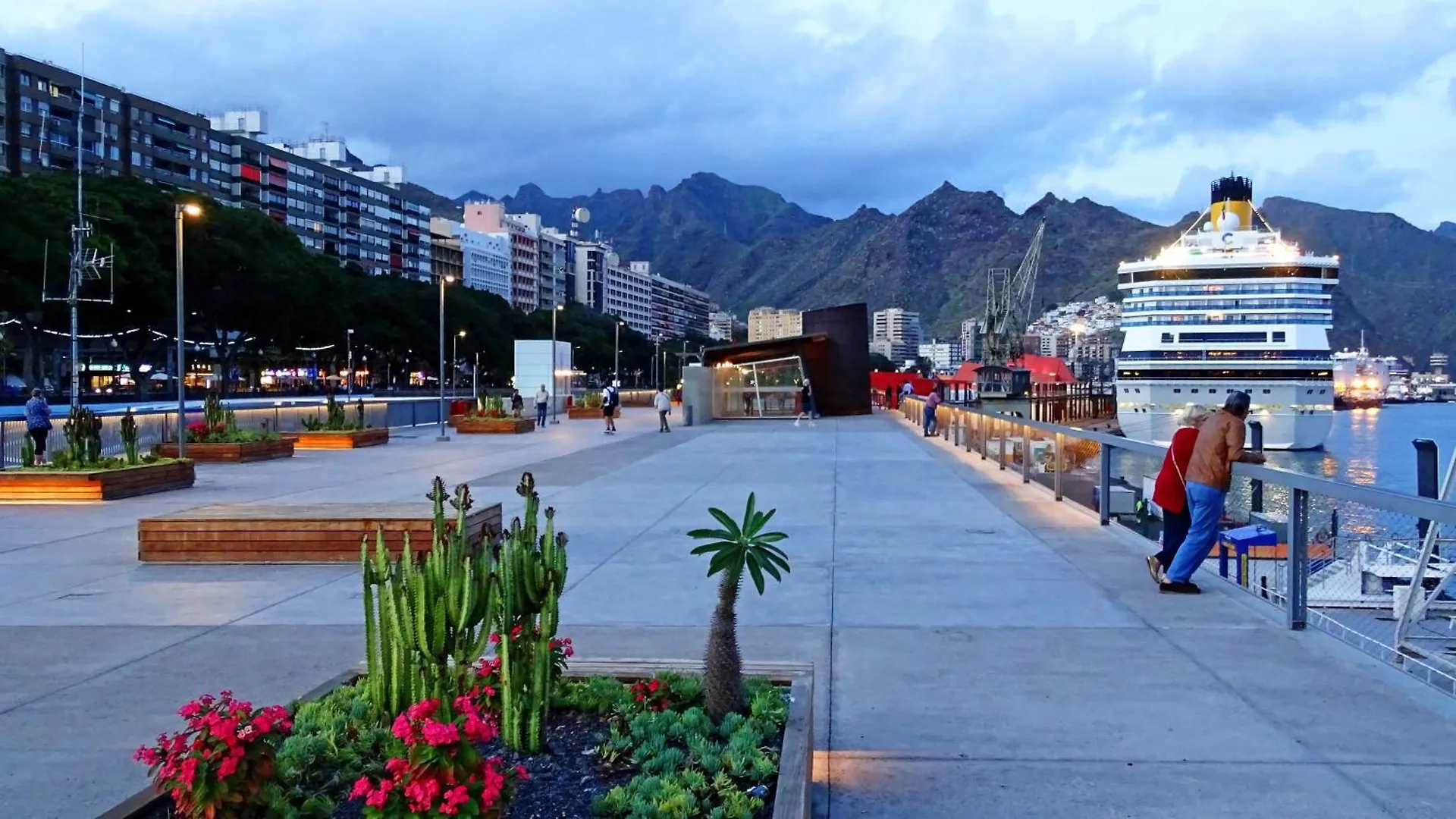 Apartment Santa Cruz De Tenerife, Para Parejas, Centrico, Garaje